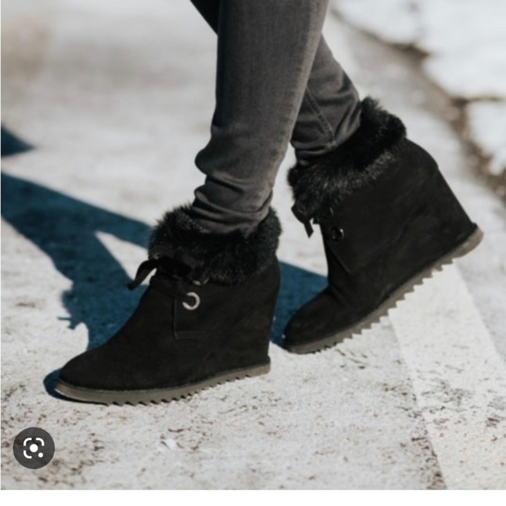M.Gemi Italy Angolo Wedge fur booties. Barely worn.